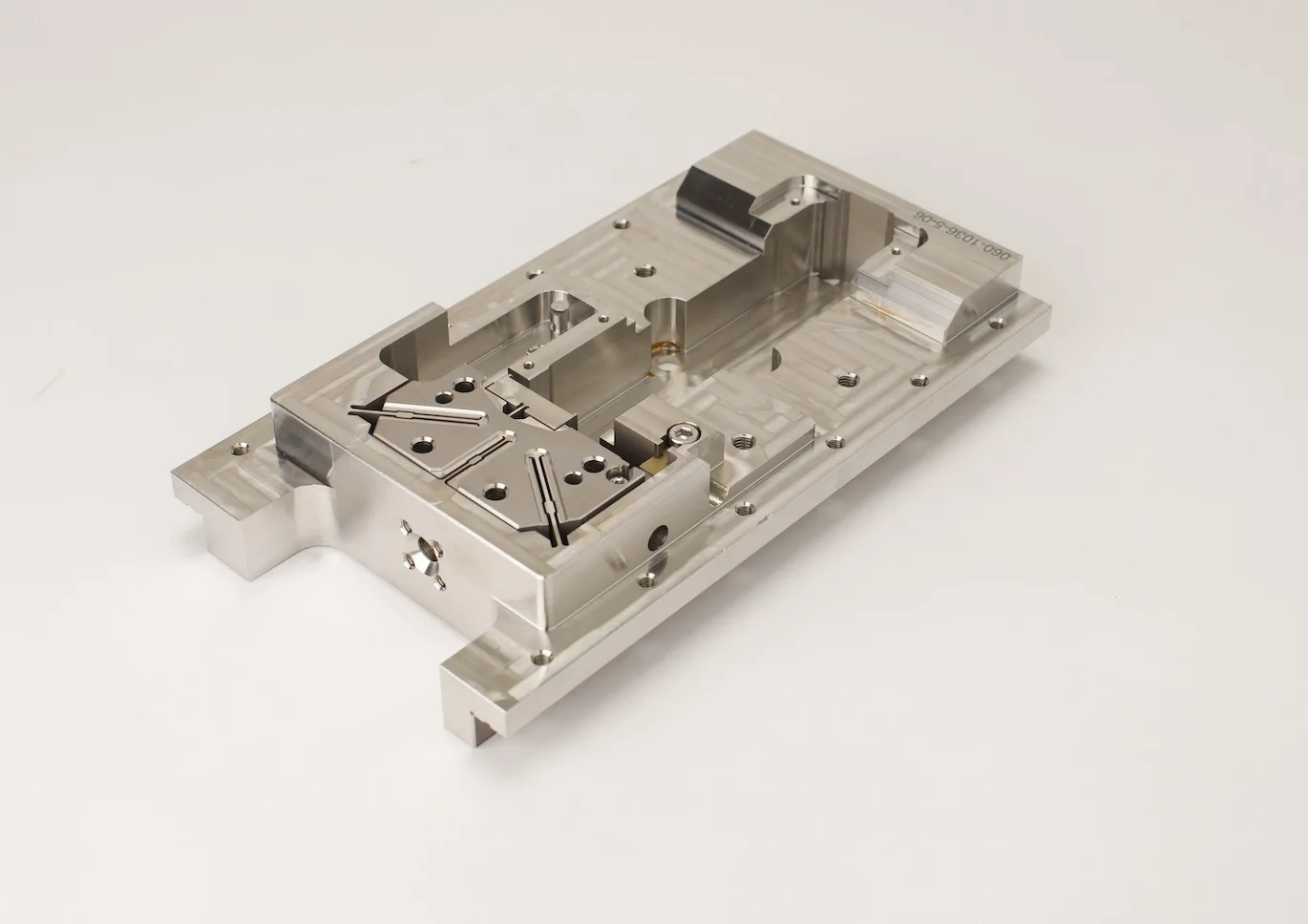 Flexure-based goniometer seen from above, machined in one piece